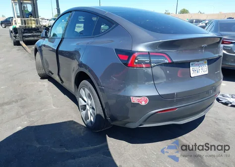 2023 Tesla Model Y Awd/Long Range Dual Motor All-Wheel Drive из США, поврежденный, VIN 7SAYGDEE7PF851849